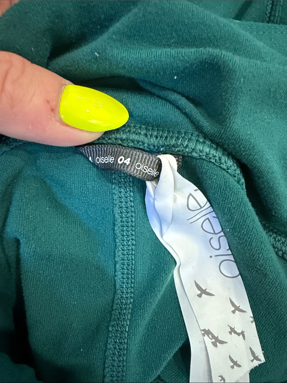 oiselle Teal Green Bike Shorts 8" with pockets | Size 4 - Picture 7 of 8